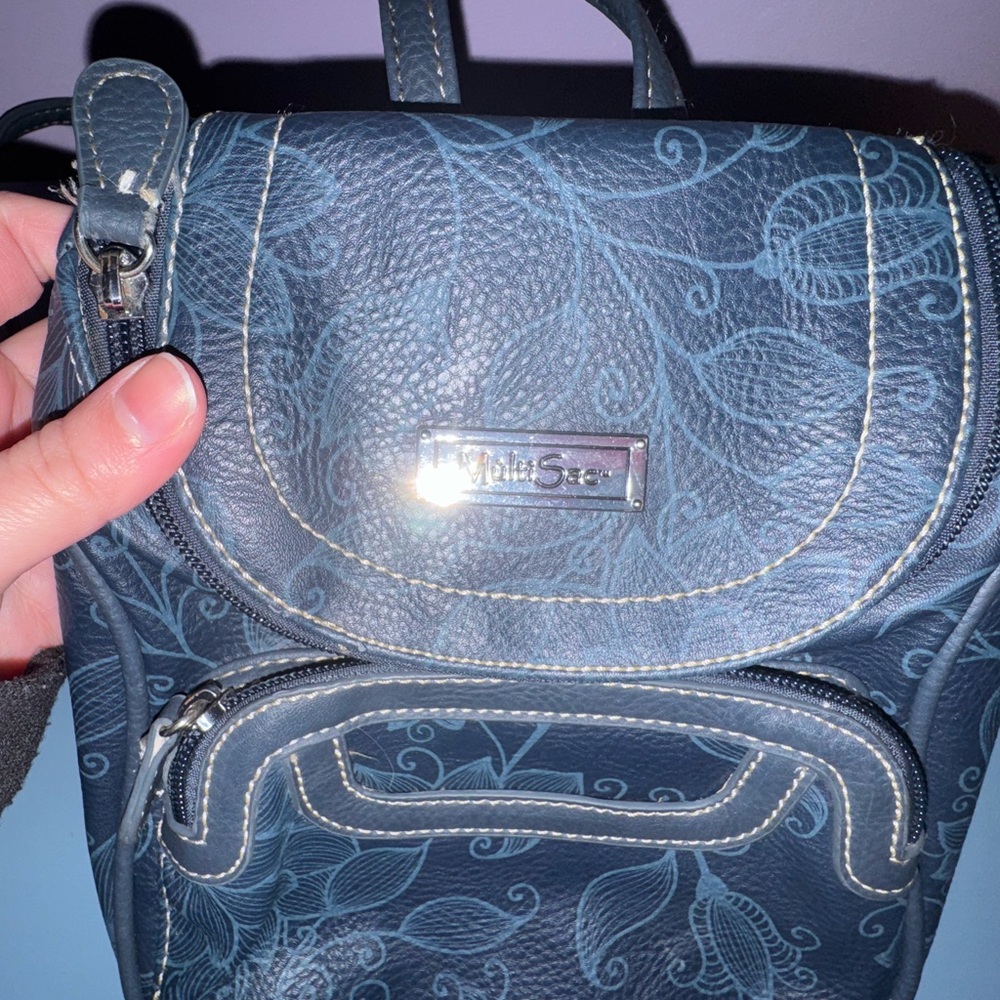 Elegant Black Leaf Pattern Backpack - image 2